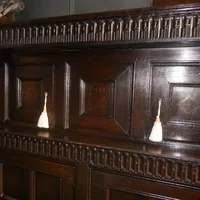 18 de eeuwse eiken cupboard